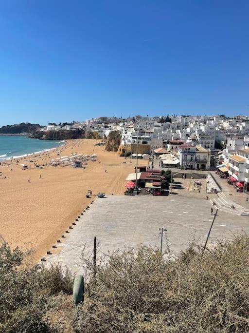 Superbe Appartement, Parking,300 M De La Plage Albufeira Buitenkant foto